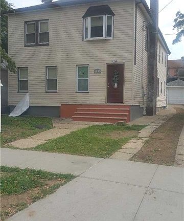 2nd image of 21156 94th Ave