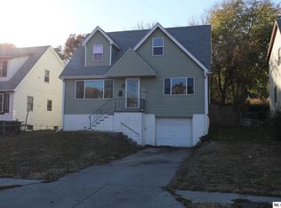 3212 N 49th St, Omaha, NE 68104