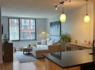 2001 15th St N APT 316, Arlington, VA 22201