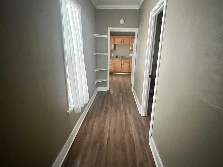 924 Pottawatomie St — Photo 6