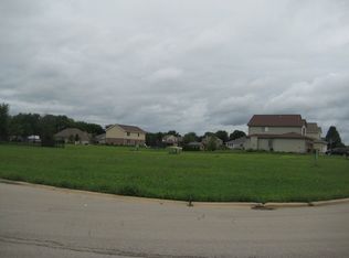 721 E Hickory St, Peotone, IL