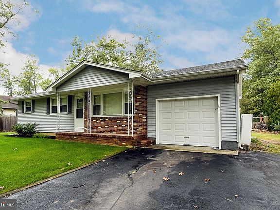 3rd image of 2387 Brookhaven Dr