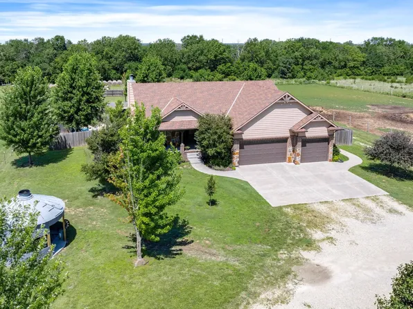 21249 SW Meadowlark Rd, Douglass, KS 67039