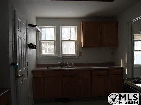 2nd image of 1417 Garfield Ave