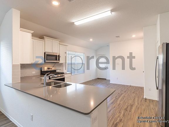 5th image of 253 Majestic Cedar Dr