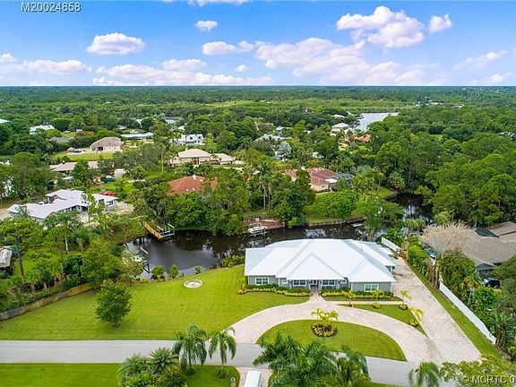 3rd image of 5268 SW Anhinga Ave