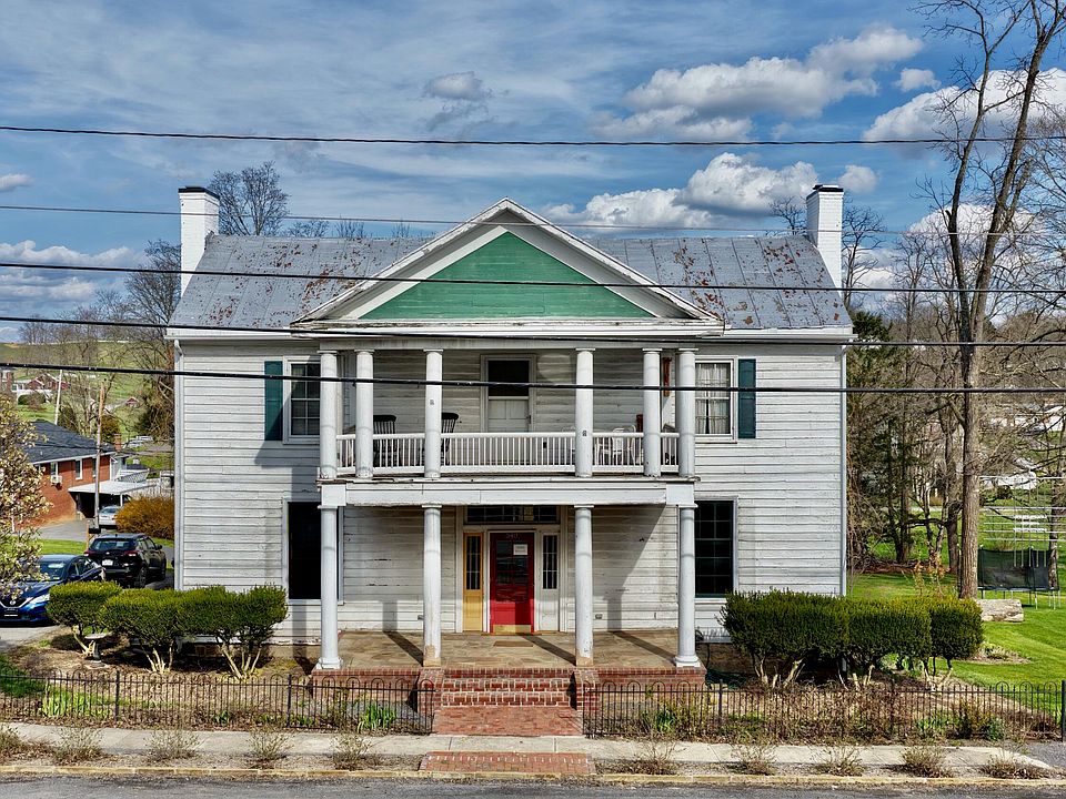 1st image of 540 Main St