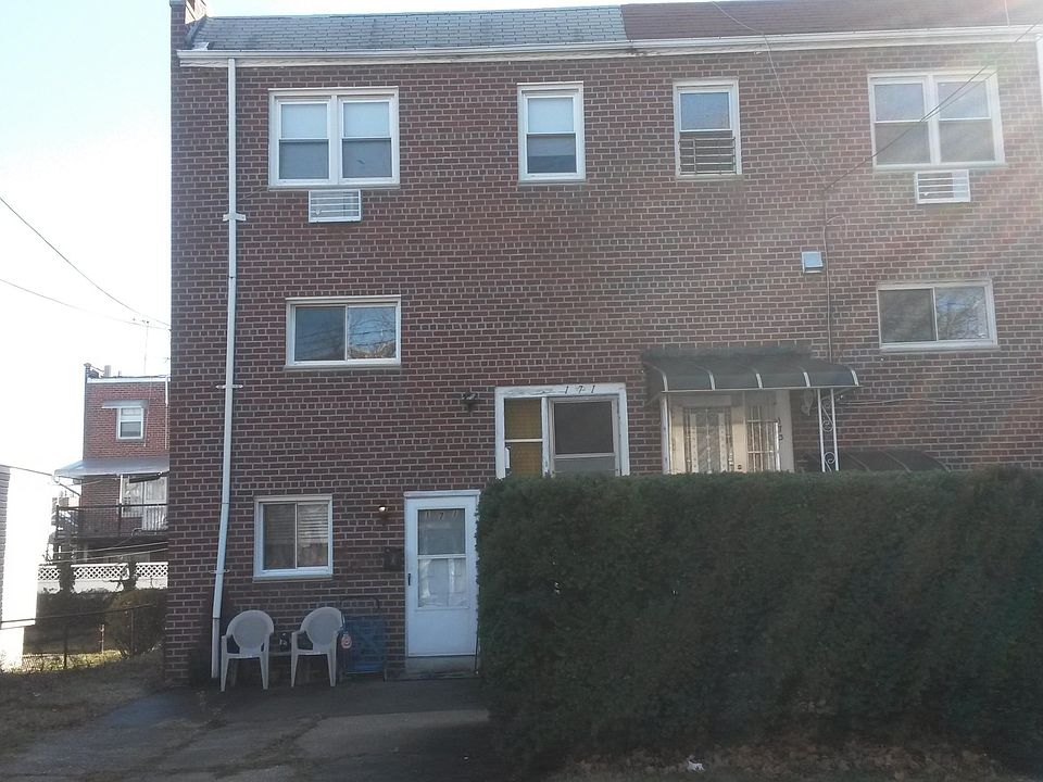 1st image of 171 Bay 35th St