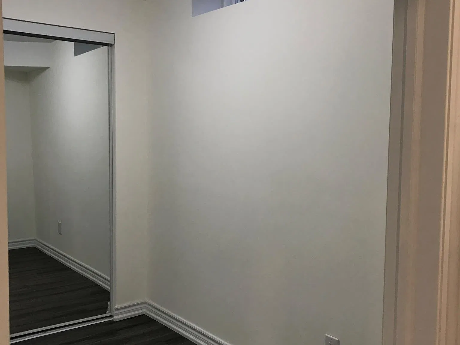 3 bed, $2,000 — Photo 2