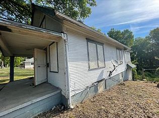 3031 N 21st St, Kansas City, KS 66104