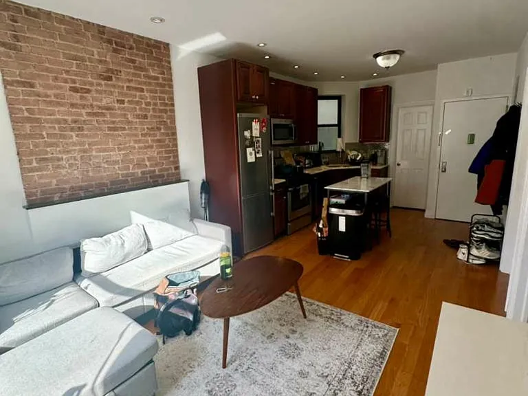 749 9th Ave #401 — Photo 2