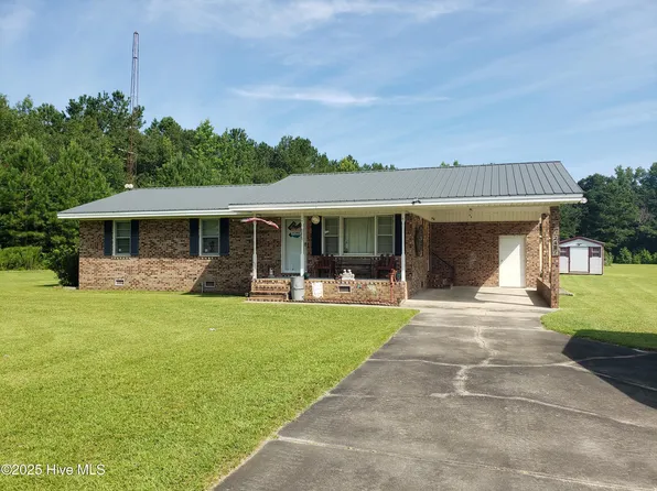 2447 Whitehall Road, Whiteville, NC 28472
