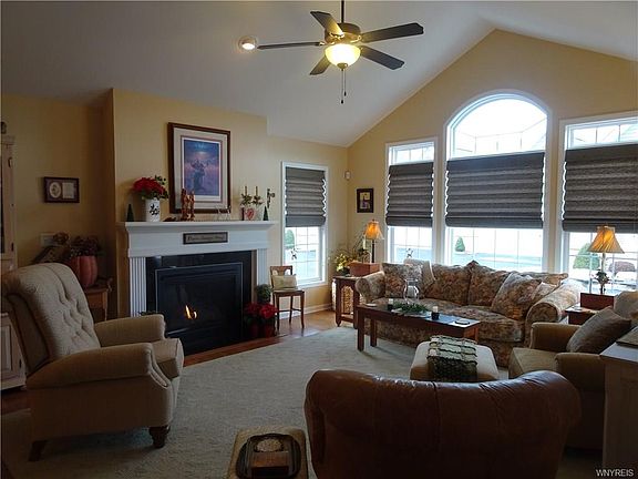 2nd image of 2749 Creek View Ct Unit B