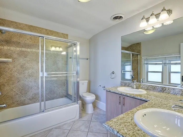 4052 Albatross St — Photo 28