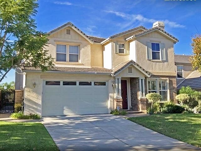 Welcome home to this lovely 5 bedroom view home!