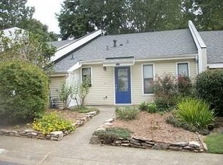 207 Goshen Ln, Woodstock, GA