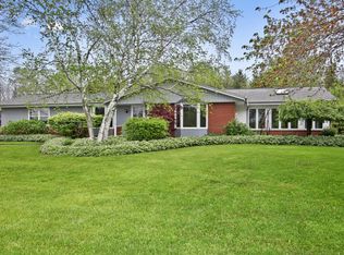 1810 E River Rd, Grafton, WI 53024