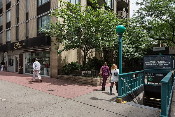 Rented by Douglas Elliman | media 9