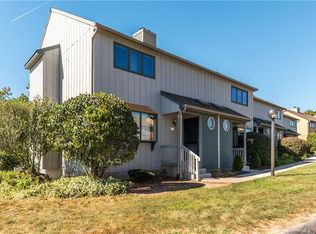 240 Skyview Dr, Cromwell, CT 06416