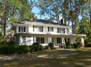 1112 Cherokee Dr, Waycross, GA 31501