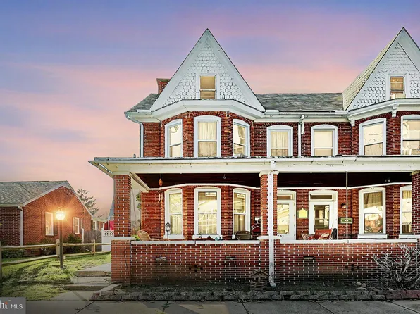 103 N Pine St, Middletown, PA 17057