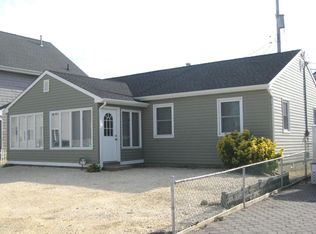 141 Bayberry Rd, Lavallette, NJ 08735