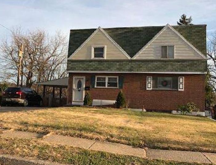 2nd image of 1438 Walnut St