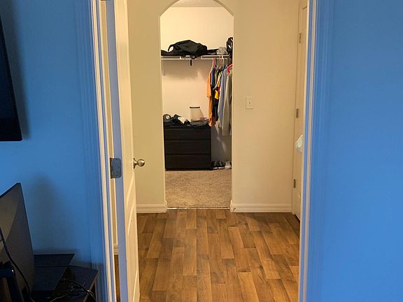 5th image of 1745 Chatham Green Cir
