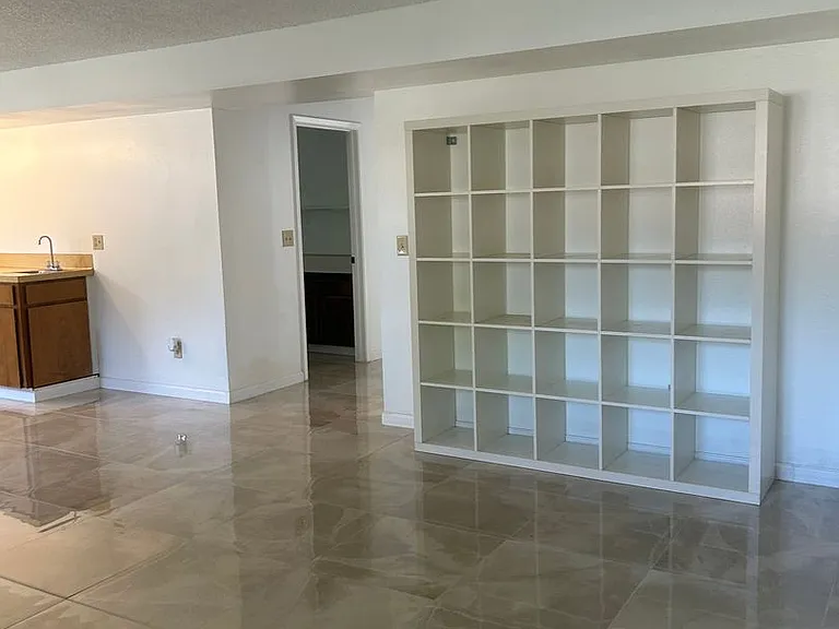 2774 Jessica Cir — Photo 32