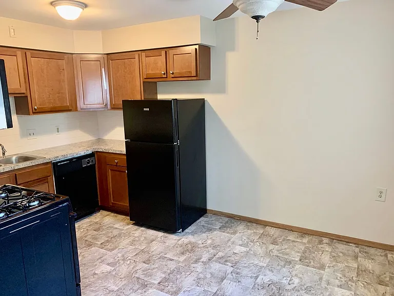 Indian Village Apartments — Photo 30