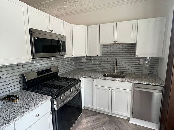 2nd image of 230 S Negley Ave APT 3