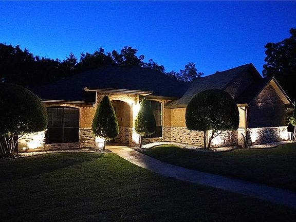4th image of 708 Arbor Creek Dr