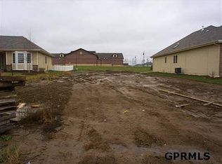 9510 Honey Locust Cres, La Vista, NE 68128