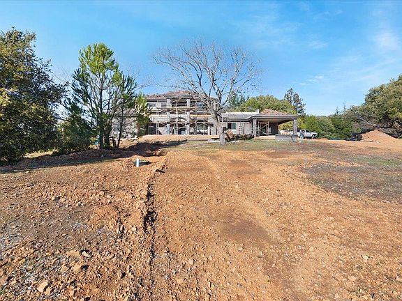 2nd image of 19560 Monte Sereno Ct