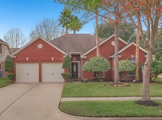8935 Path Green Dr, Houston, TX 77095