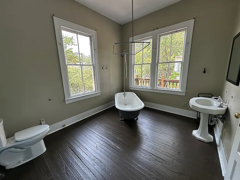203 W 35th St #1/2 — Photo 16