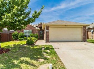2005 Allyson Dr, Heartland, TX 75126