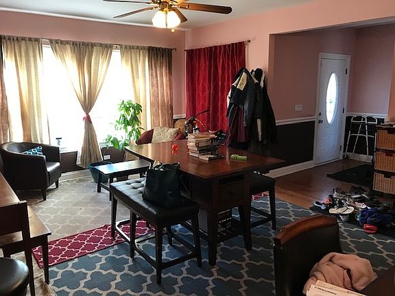 3rd image of 1349 N Mayfield Ave