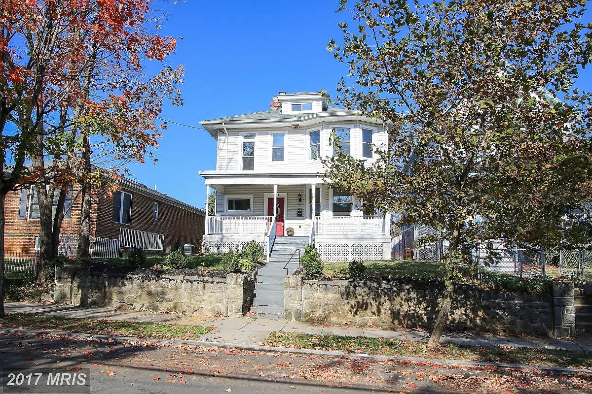 1233 Madison St NW photo 1