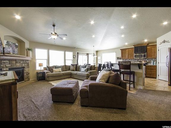 2nd image of 12971 S Shawnee Dr