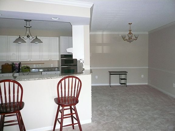 breakfast bar