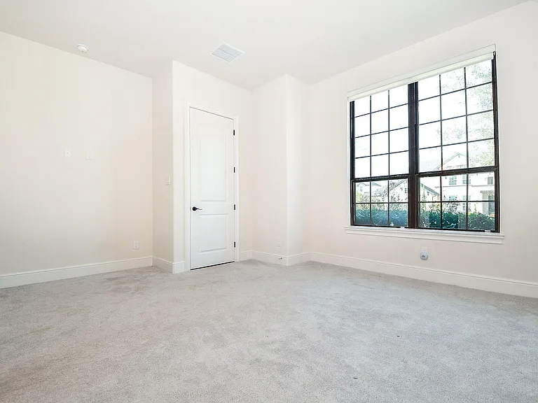 8526 Tombron Grove Rd — Photo 32