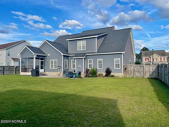 2nd image of 3404 Flora Drive