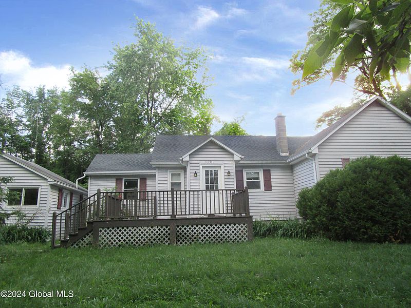 3rd image of 1131 Switzkill Road