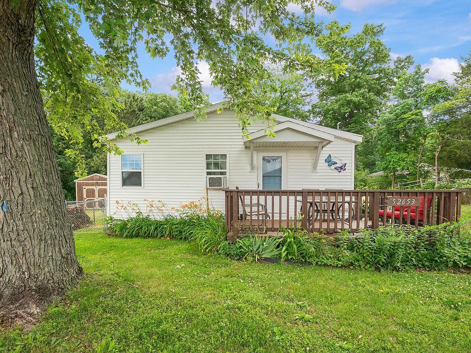 1st image of 52653 Lakeview Dr