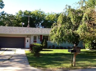 116 Kathy Ln, Darien, WI 53114