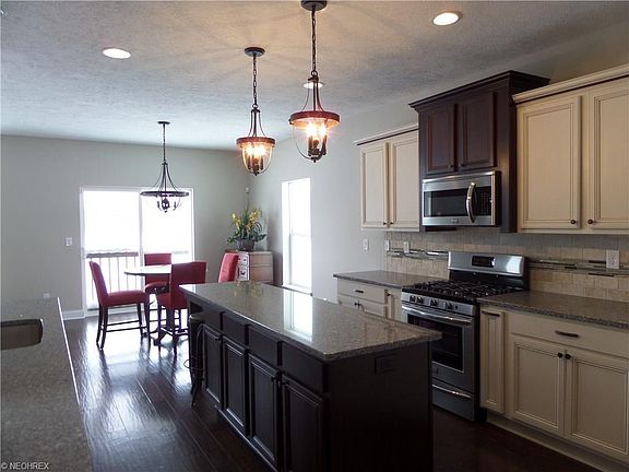 5th image of 6137 Summer Lake Dr