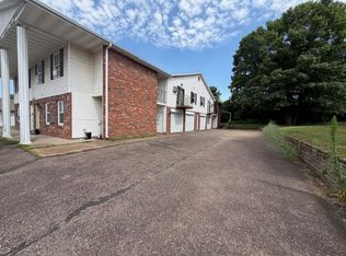 3210 Oak Knoll, Eau Claire, WI 54701