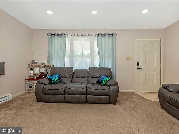5th image of 401 Cornell Ave