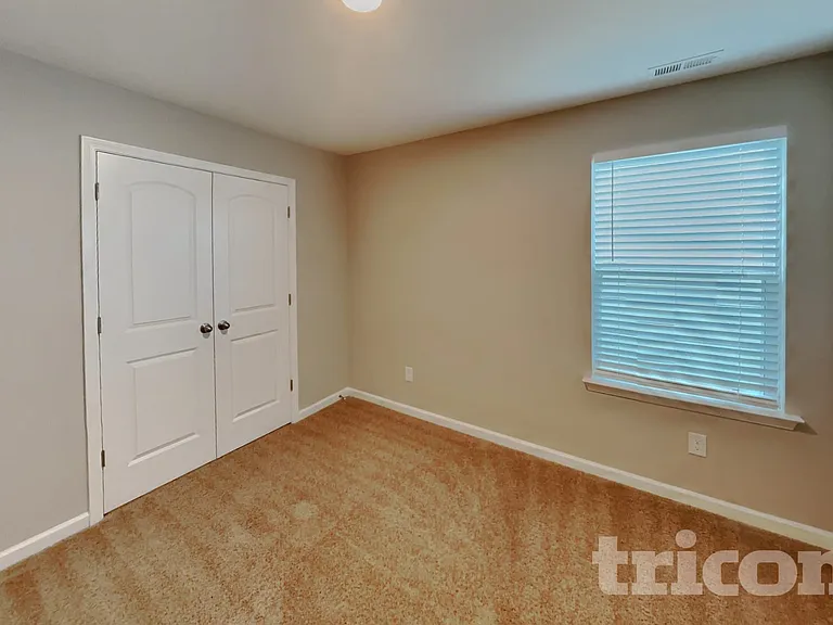 215 Kirkside Dr — Photo 13